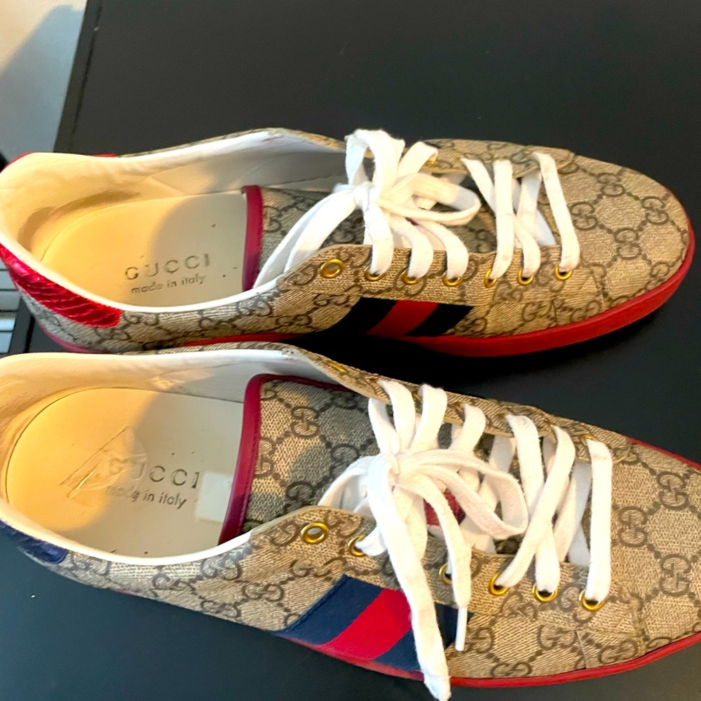 Men’s size 12 Gucci shoes